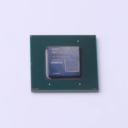 AMD/XILINX XC7A200T-3FBG484E - 3