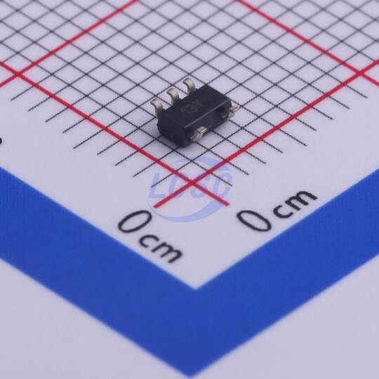MICROCHIP MIC5233YM5-TR - 2