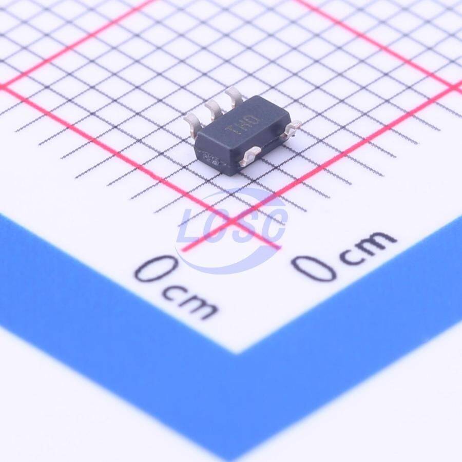 MICROCHIP MIC5270YM5-TR - 2
