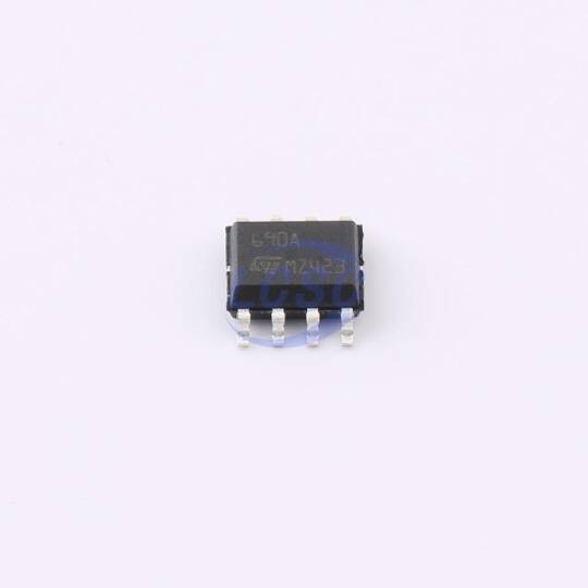 ST STM690AM6F - 3