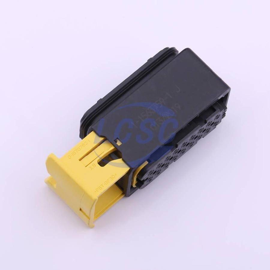TE Connectivity 1-1563759-1 - 3
