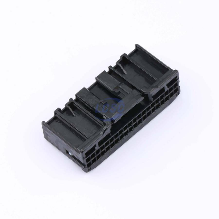 TE Connectivity 1379671-1 - 3