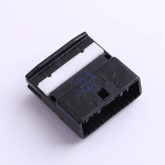 TE Connectivity 1379681-1 - 3