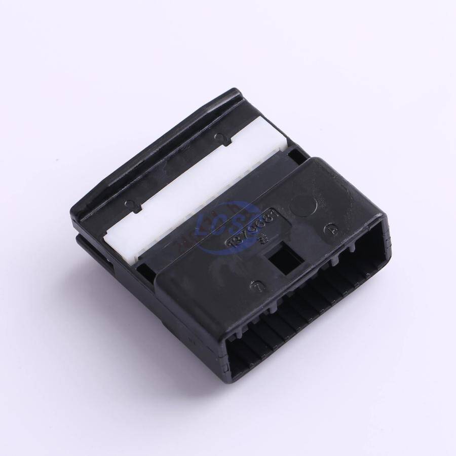 TE Connectivity 1379681-1 - 3
