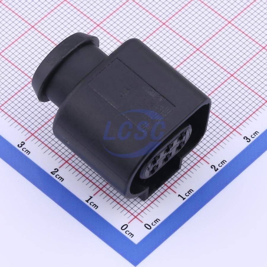 TE Connectivity 1813139-1 - 1