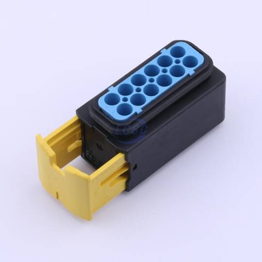 TE Connectivity 4-1670901-1 - 3